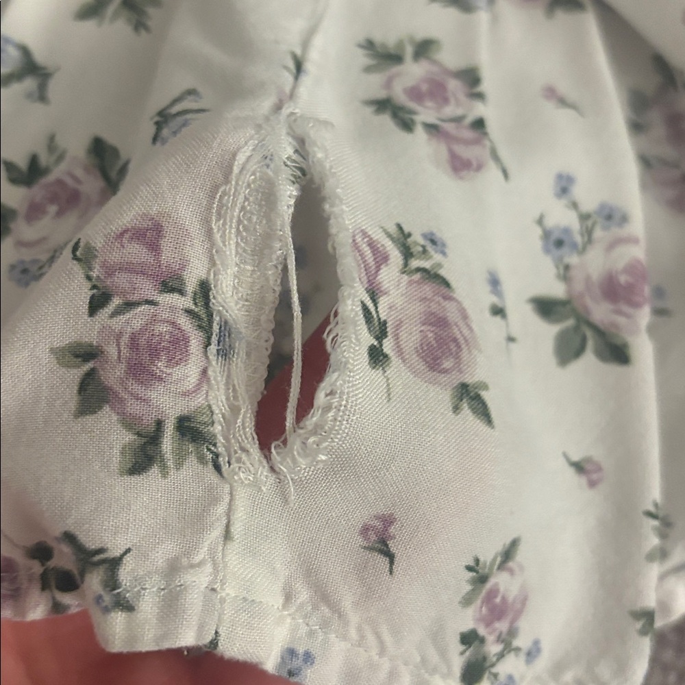 MATCHING SET: Hollister 2-Piece Smocked Floral Top/Skort Set - Picture 7 of 8